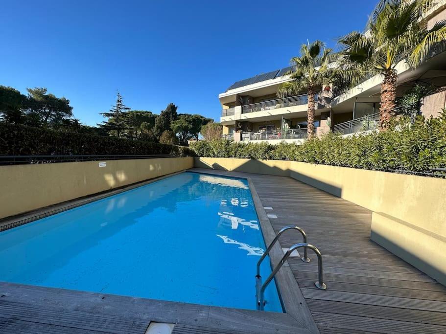 L'Appart Ideal Famille, Terrasse, Piscine, Plage Villeneuve-Loubet Eksteriør bilde